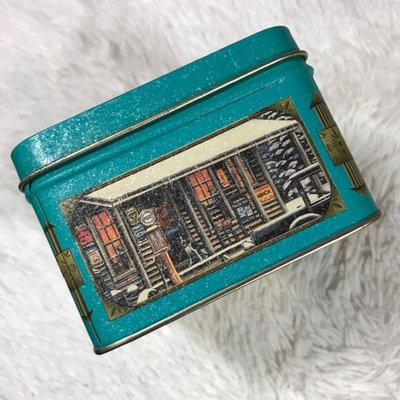 Vintage Coca-Cola Teal Nostalgia Winter Cars at Convenience Store Hinged Top Tin - Picture 10 of 15